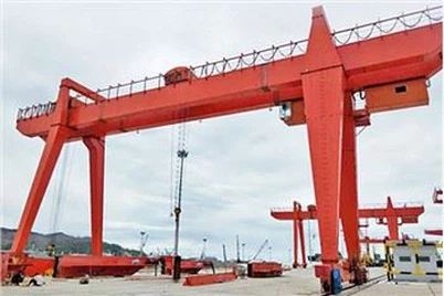 더블 갠트리 크레인